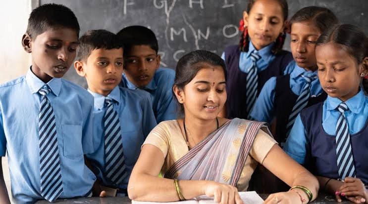 School Teacher Jobs in India – Eligibility, Career Path, and Opportunities